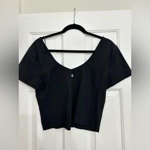 Lululemon black crop top